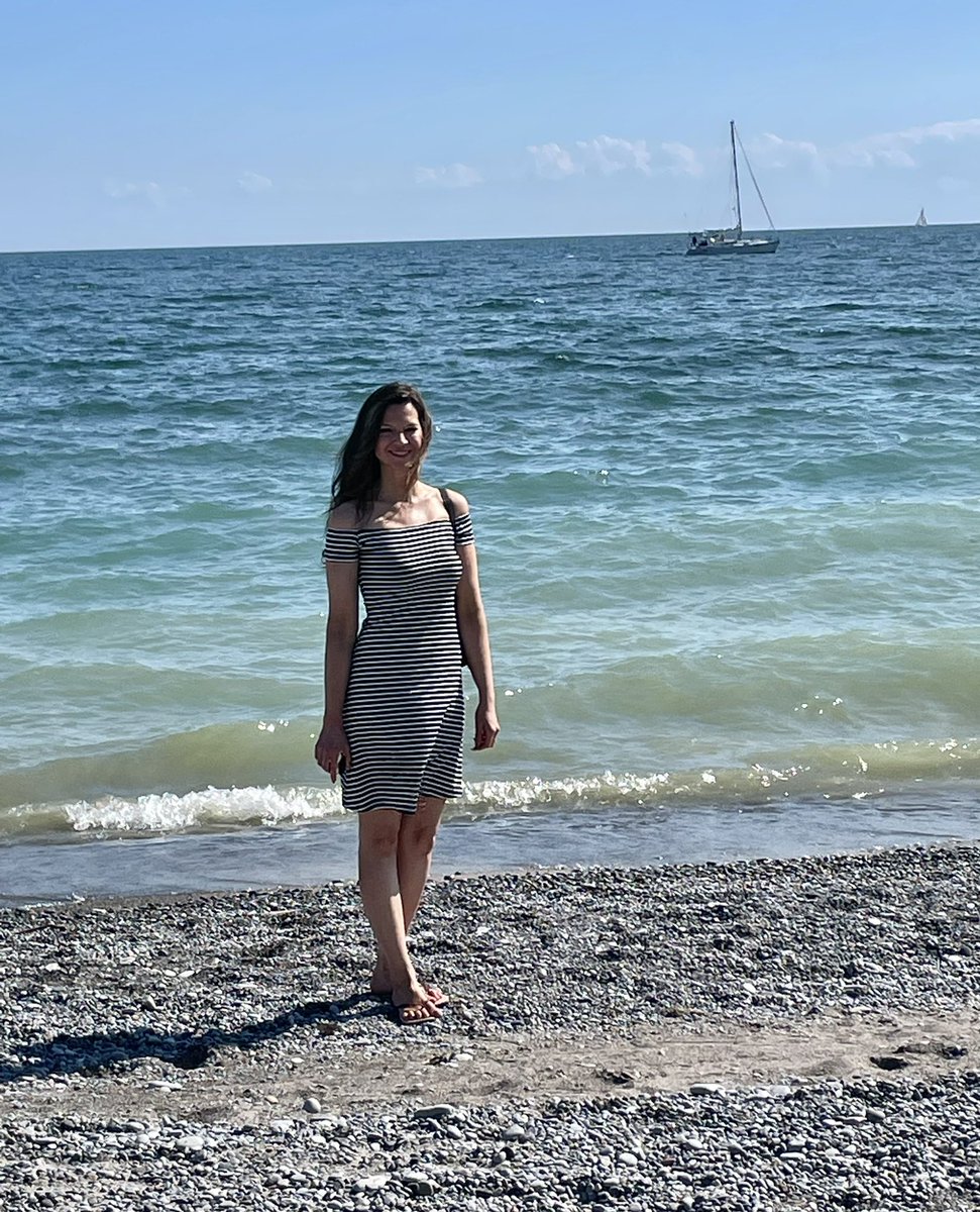 melanie_korach's tweet photo. Make a life out of what you have rather than what is missing. Remember that happiness should never be measured by material things. Make sure it’s measured by the good that you do &amp; the way you live your life. Simplify everything! Something you learn with age. #StarfishClub https://t.co/9NoNti5MS3