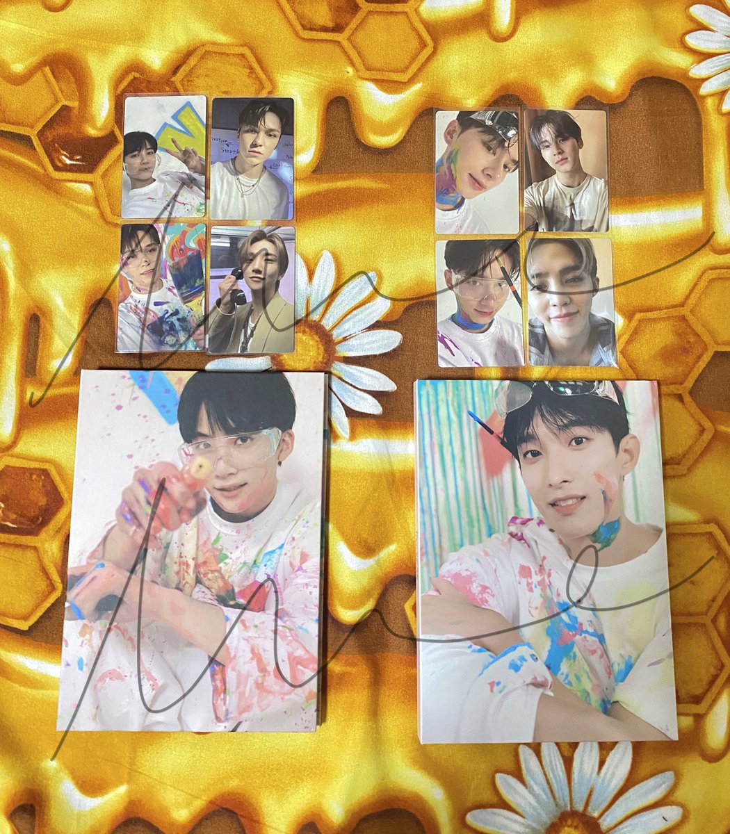 elizaldemue's tweet photo. seokhan fts carver: home !! thank you so much for the safe packaging, also sa mga poging freebies, @byulbitph !! 🥺🥰🥰

dokyeom, di ka na umuwi sa kahit anong rpc ng fts album couh wksnkwjse 🤌 

#byulbit_feedback https://t.co/4UqqcCMkdW