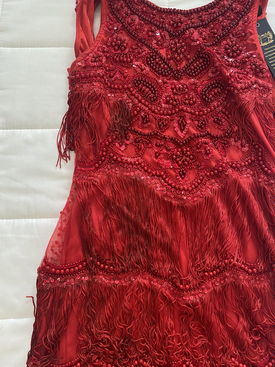 ellaporter99's tweet photo. Love getting a dress from @asos that cost me over £100 and has quite obviously been worn before and stinks of BO https://t.co/pBC6jBfeDu