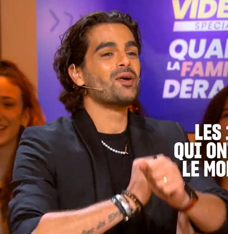 ValoudelOM's tweet photo. ღ҉ღ✽¸.• •.¸✽ღ҉ ღ҉ ღ҉ღ✽¸.• •.¸✽ღ҉ღ
Hola 🎉Ma @choupetteOL 💖
#Les100vidéos spéciale quand la famille dérape sur W9 🎉Jeudi à 18/08 à 21 h 05 @christophelicat 🕺❤️🎶LicaLicata LicaLicata #Oyé #Oyé 🎶et en compagnie de #TeamPrisciLicata ❤️🕺💃💖de #Dals6 🎉
Mes 📸
🩰💃🩰 https://t.co/Ega8YjMg3z