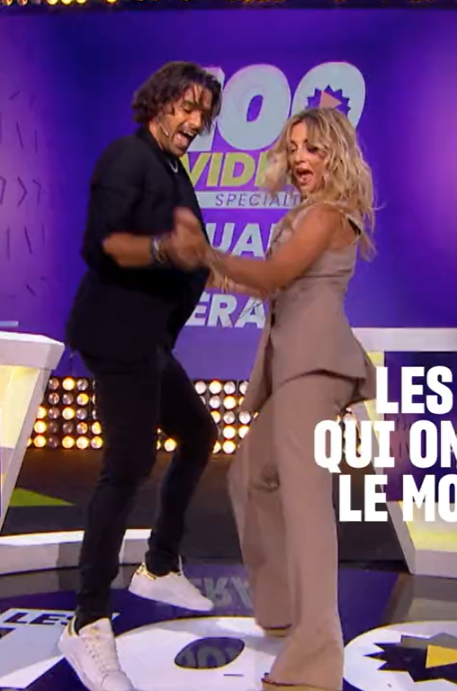 ValoudelOM's tweet photo. ღ҉ღ✽¸.• •.¸✽ღ҉ ღ҉ ღ҉ღ✽¸.• •.¸✽ღ҉ღ
Hola 🎉Ma @choupetteOL 💖
#Les100vidéos spéciale quand la famille dérape sur W9 🎉Jeudi à 18/08 à 21 h 05 @christophelicat 🕺❤️🎶LicaLicata LicaLicata #Oyé #Oyé 🎶et en compagnie de #TeamPrisciLicata ❤️🕺💃💖de #Dals6 🎉
Mes 📸
🩰💃🩰 https://t.co/Ega8YjMg3z