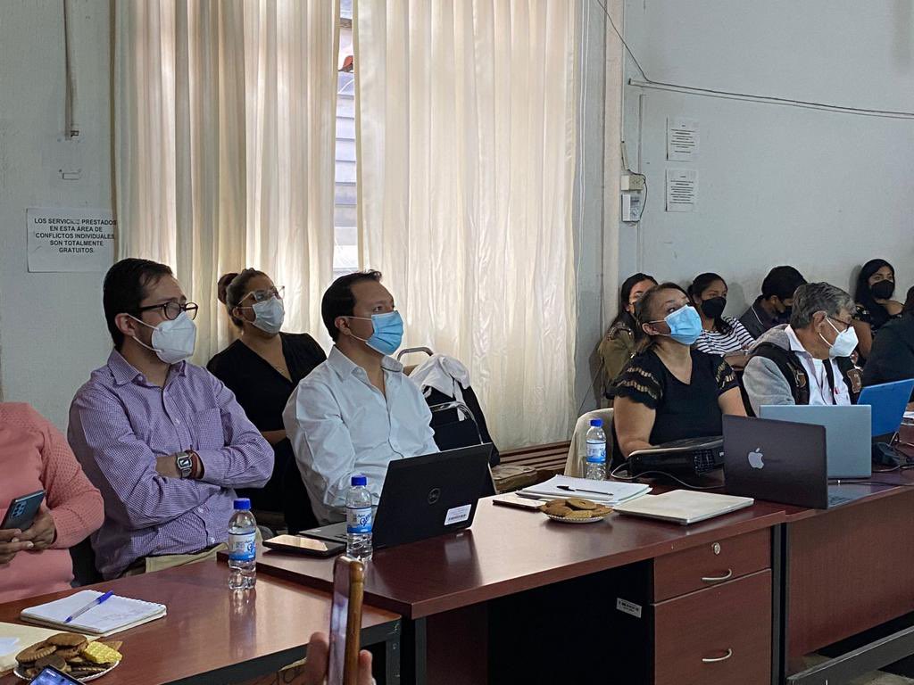 Benjamin_Hdez_'s tweet photo. Agradezco la visita del @el_BID y el @PNUD_Mexico, en la cual nos compartieron estrategias para poder dar una mejor atención a la ciudadanía en la Junta Local de Conciliación y Arbitraje de Oaxaca. https://t.co/WFwYAJEJ3F