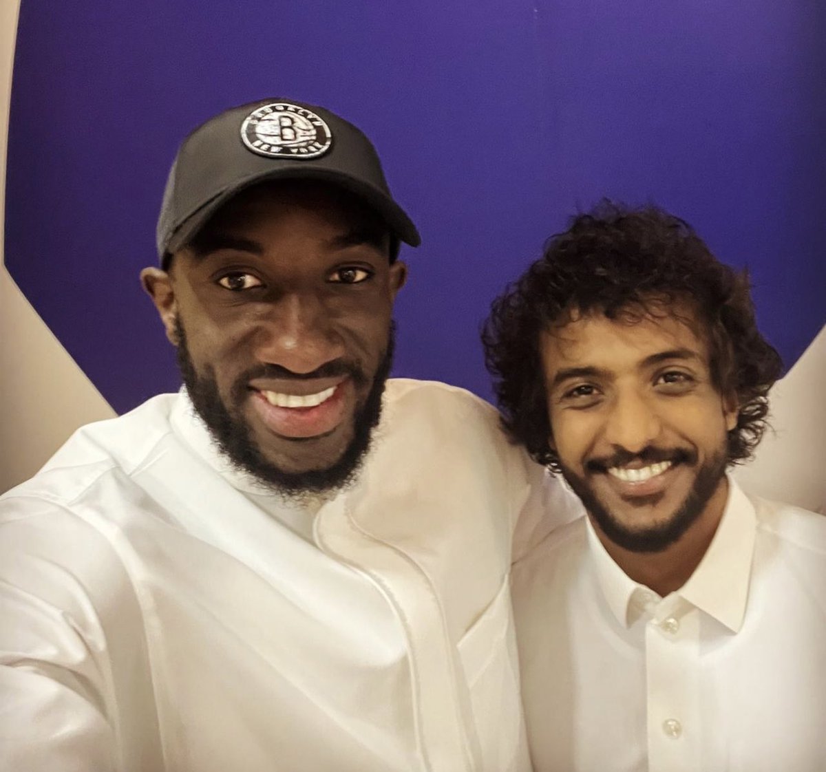 marega91's tweet photo. لاتنسوا والد أخويا ياسر من دعائكم.
الله يشافيه ويعافيه ويرفع عنه يا رب  🤲🏿
God bless him 
@iYasser12 https://t.co/84hbuzs6oe