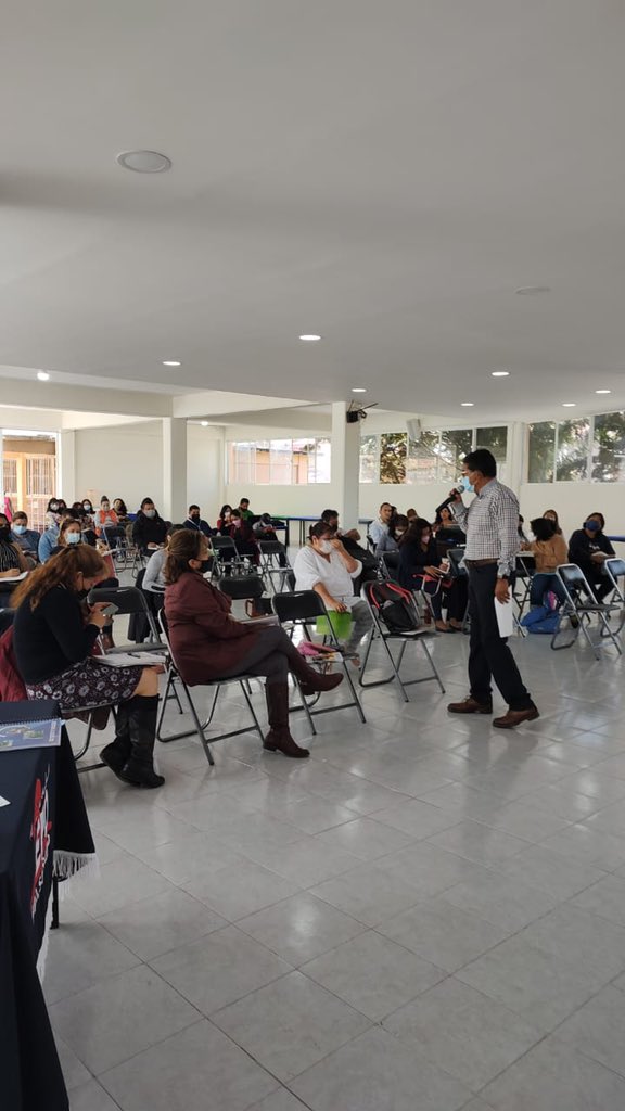 161EPO's tweet photo. En la EPO 161 iniciamos la Jornada académica: con el tema Diagnóstico e indicadores académicos @Bg48Supervision
@geramonro05
@israeljeronimol
@HectorUlisesCG1
@NoeOrtegaCamac1
@alfredodelmazo
@dbg_epoem https://t.co/zCc8kwYgzP