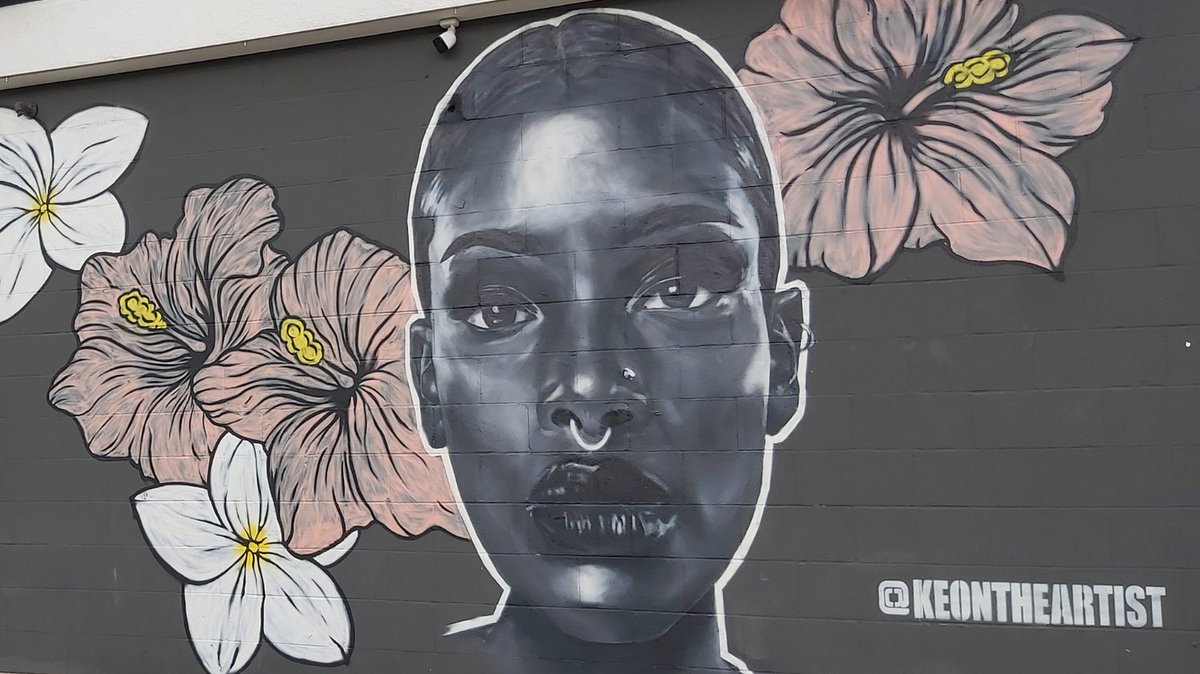 StonyPlainRoad's tweet photo. The power of art: It invigorates our public spaces, turning them into living testaments of local expression, culture, and life.
Check out this beautiful mural at Power Lounge and Afro Grill!
15135 Stony Plain Rd
@keontheartist
#sprba #stonyplainroad #yeg #art #mural #local https://t.co/xTEidxADtp