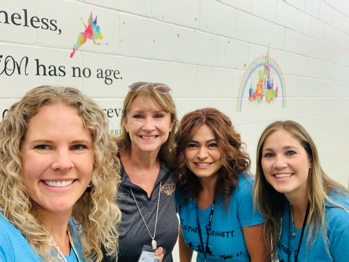 Bennett Elementary where the magic begins!!  Thank you Principal Diaz for an awesome start to the school year. Your team ROCKS. 💙#WCSDproud