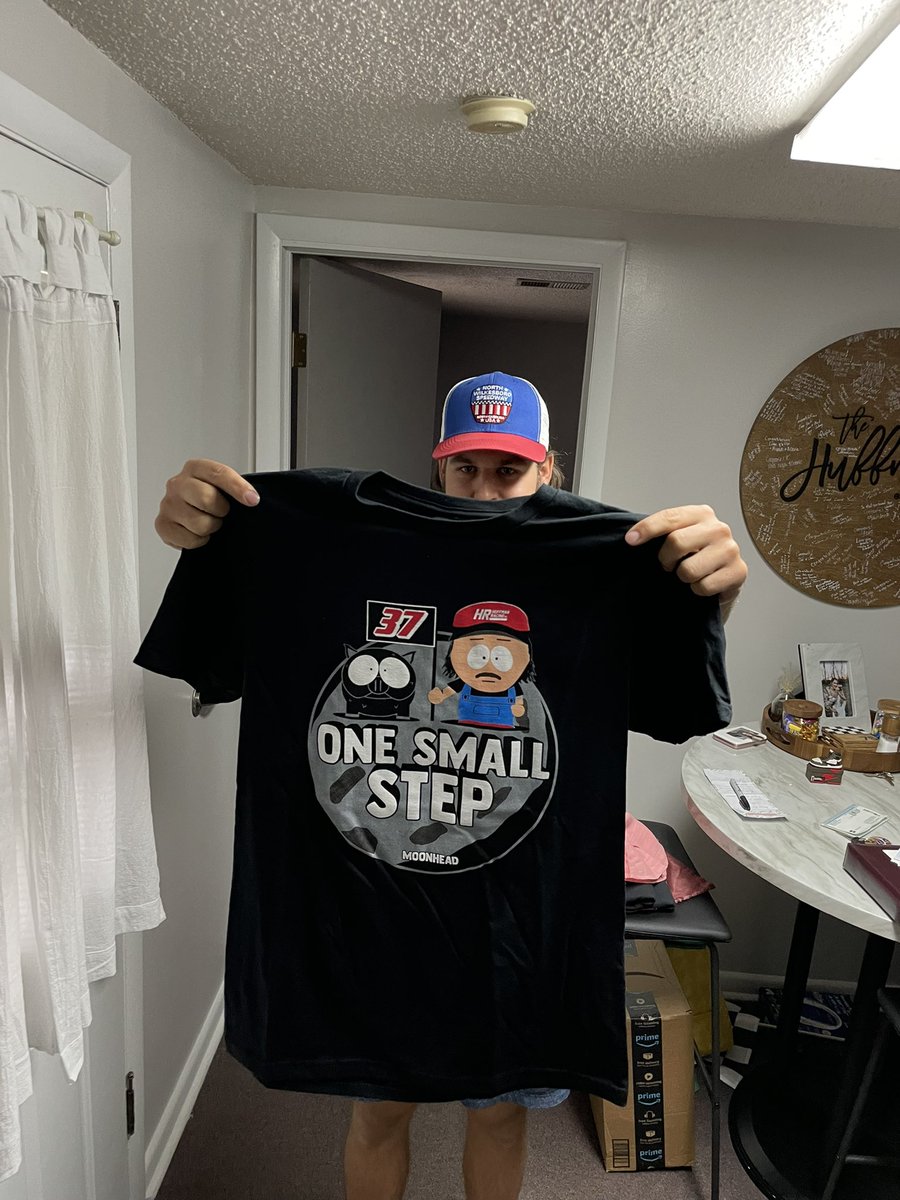 Hey I’ve got some extra shirts 

Retweet this (and follow me if you aren’t already) and I’ll pick a winner before I put the rest on our site