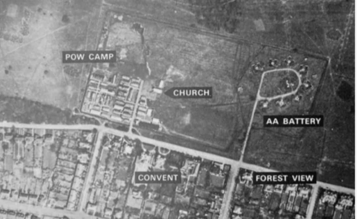 benjmurf's tweet photo. The very dry ground conditions in @CoLEppingForest have made the outline of a former prisoner of war camp visible at @RoyalEpping Golf Course in #Chingford.
The mind baffles to think of all of the history laying under our feet. https://t.co/Jxb13PxHVr
