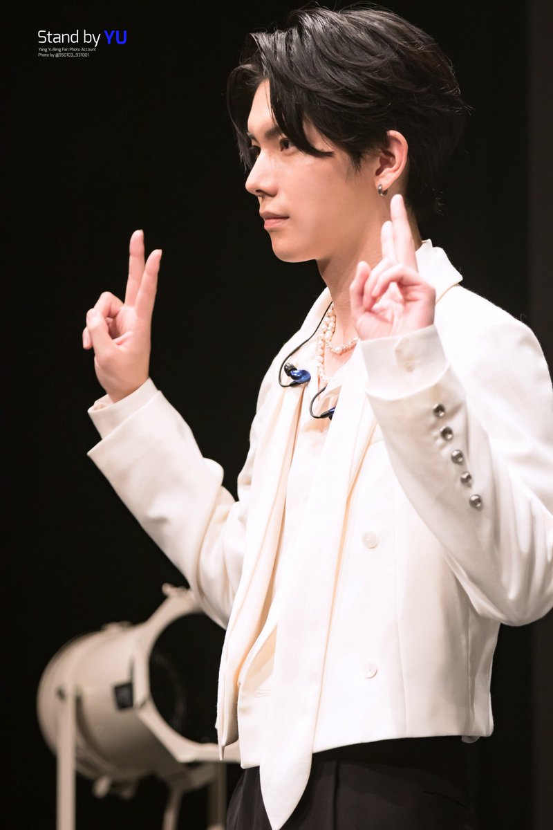 HoneyLem0n_13's tweet photo. [2022.8.13]
「YU Japan 1st Anniversary Event～THIS IS YU～」 2部
@ 恵比寿 The Garden Room
#楊宇騰YU #YU #楊宇騰  #THISISYU 
3枚目が好きだったりする(  ´﹀` )♡ https://t.co/16Tmb1X8bv