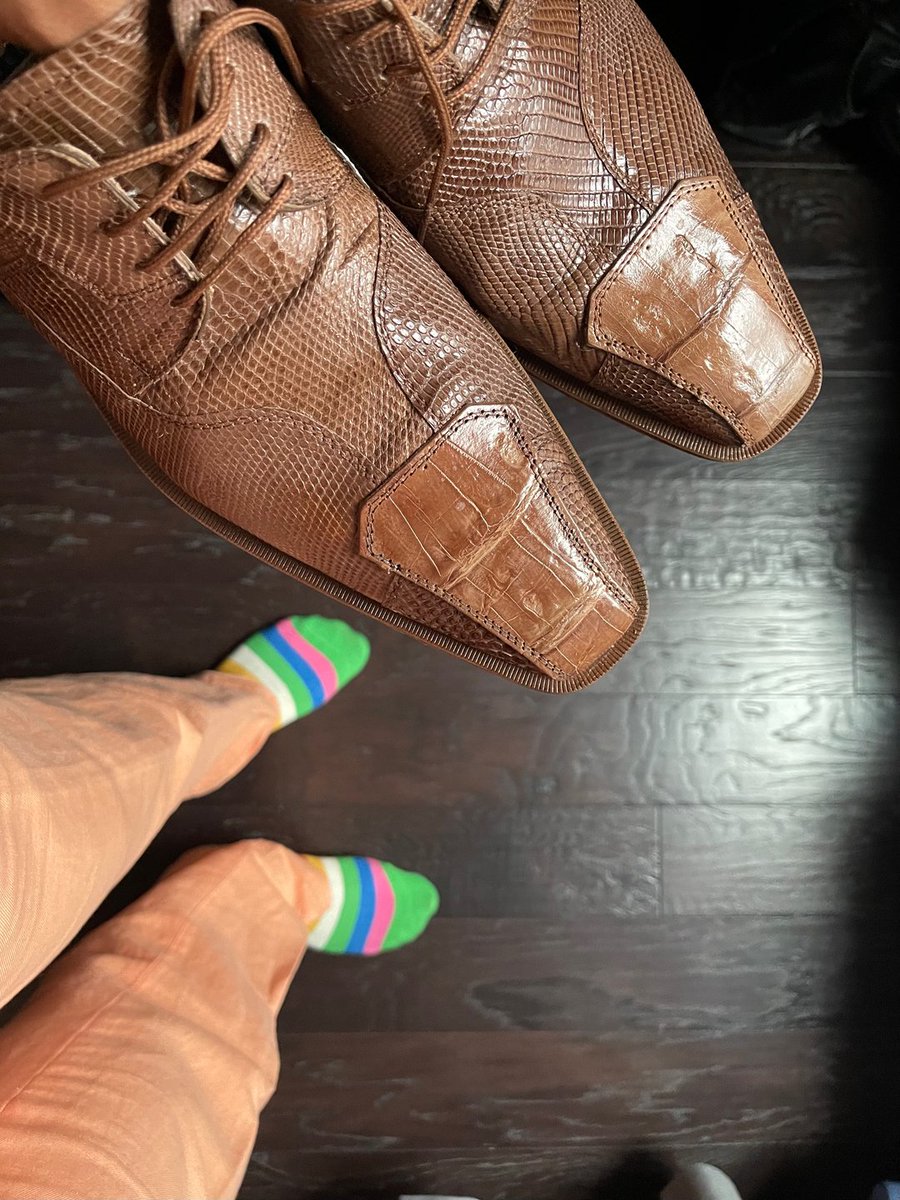 iamkingprime's tweet photo. Just another pair of my favorite shoes 🤩
.
.
.
.
.
.
.
.

#menfashion #menstyle #fashion #men #menswear #style #mensfashion #mensstyle #menwithstyle #fashionblogger #instagood #model #streetstyle #ootd #lifestyle #fashionstyle #instafashion #menwithclass #like #streetwear #pho https://t.co/jGUX5bwujY