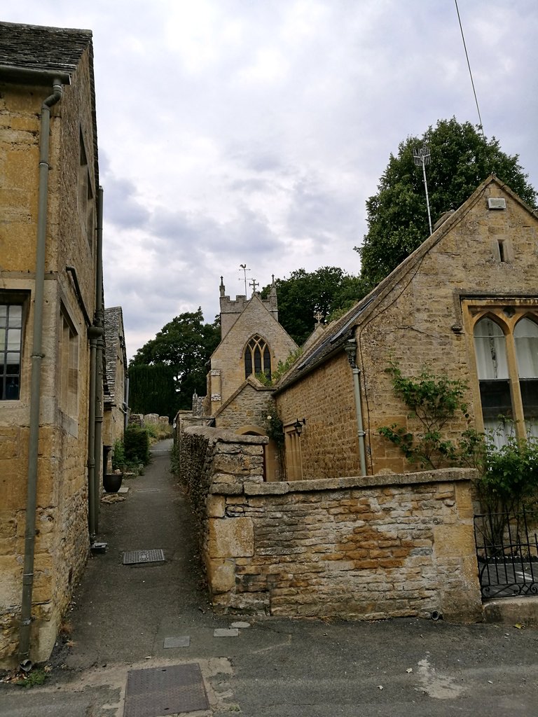 QuirkyCotswolds's tweet photo. 💕#Cotswolds #UpperSlaughter 💕 https://t.co/FEy5QGlujG