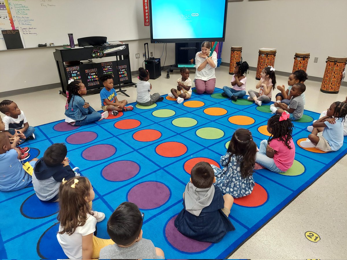 Barela_ECE's tweet photo. Music with @MsBryanmusic got in all 4 @HumbleISD_PREK classes this morning! It's so exciting to see ALL the PreK classes @HumbleISD_ACE in their Specials rotation 🥰 #MsBrown @MrsWhite_PreK @ChansoniqueG @ltoya1978 @HumbleISD @HumbleISD_Arts
#Play4PreK #PreKExplorers https://t.co/Bq7omXzrLk