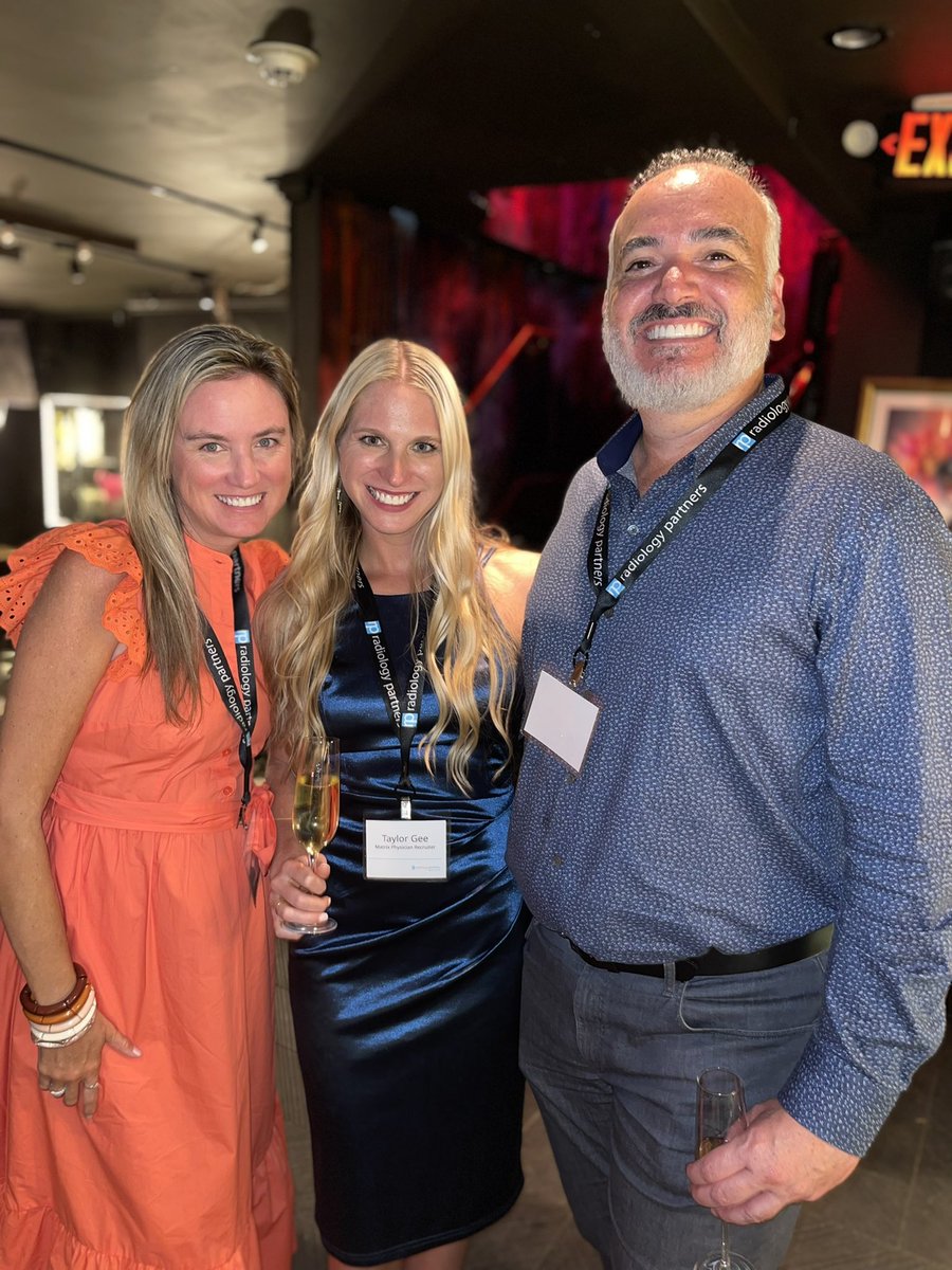 TayGeeTeleRad's tweet photo. RP Matrix recruiting event at Yvonne’s in Boston! #transformingradiology https://t.co/e2cDeBmCBR