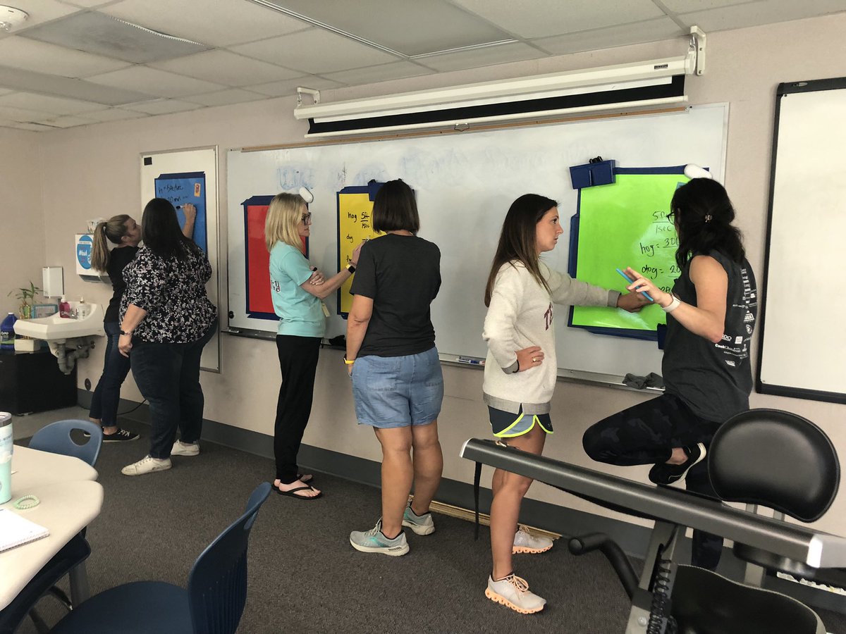 𝔸𝕟𝕕𝕣𝕖𝕒 𝔹𝕖𝕣𝕘𝕖𝕟𝕖𝕣 tweet media