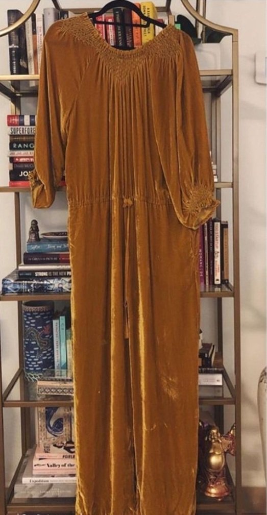 jmo_fan_'s tweet photo. 💛 For the #nationalmustardday what could be better than our beautiful @jenmorrisonlive in a mustard dress !
Worn for the dressember day 11 2021 with his sister @JuliaMoSum &amp;  at @markisham 's Xmas party 2016 with #sundogsmovie production.
▪︎ Mustard dress by #ullajohnson . https://t.co/Z68Ocs31Ha