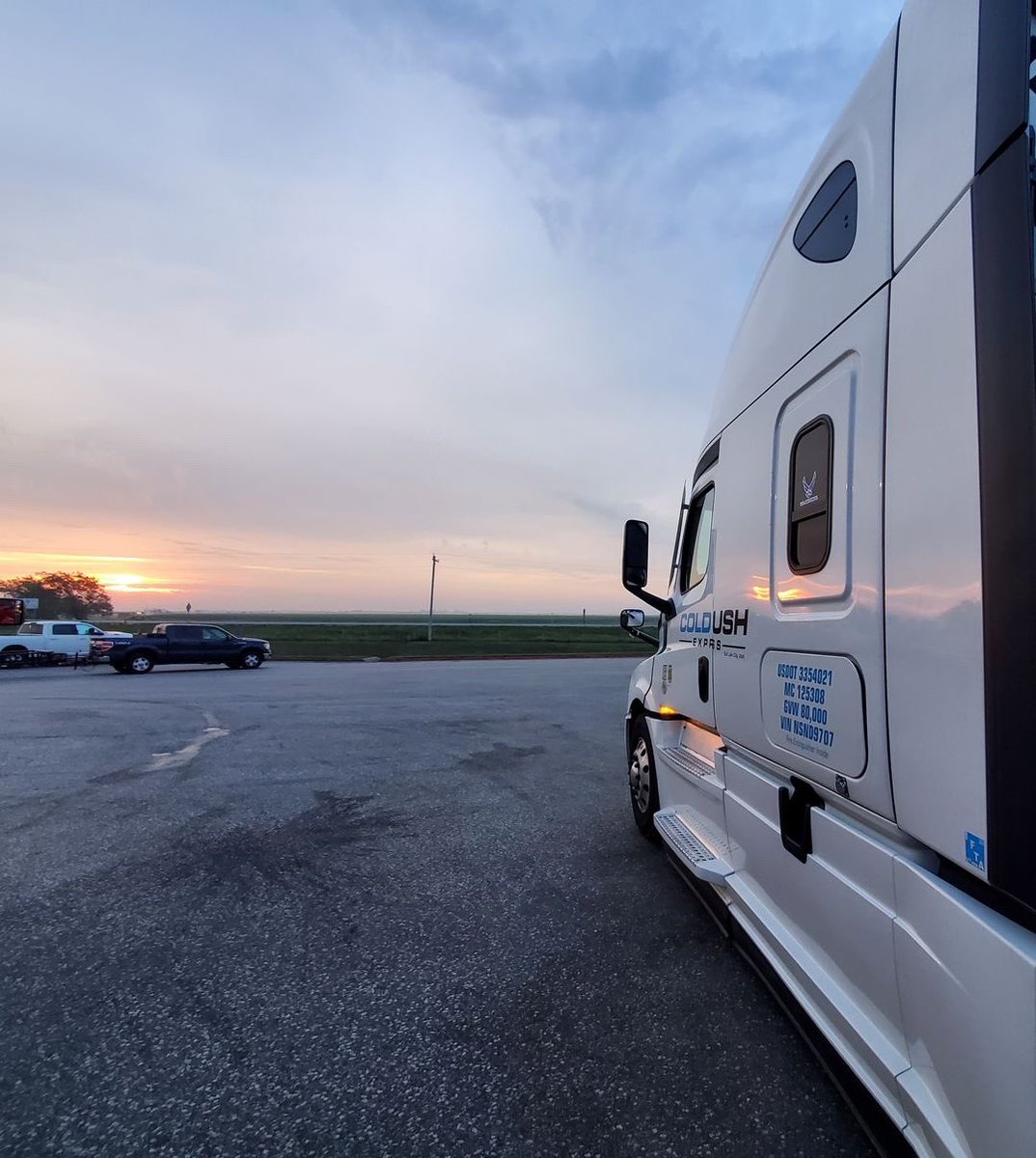 coldrushexpress's tweet photo. Every driver has a different story. Let us know how you got into trucking💪🏼 https://t.co/RWWVsqsW5T