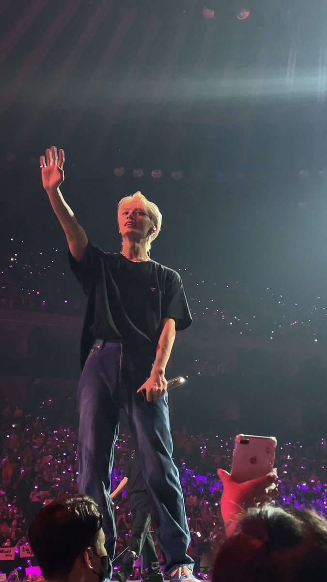 wen junhui 🥹🫶 #SEVENTEENinOakland