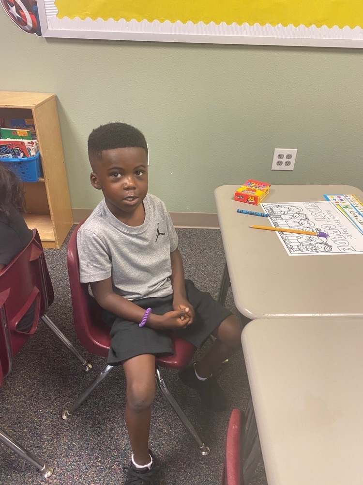 RameyTylerISD's tweet photo. It’s a great day to be a Ram 🐐 ❤️ #FirstDayOfSchool #44DecadesStrong #POWER #Work4Win https://t.co/GYorGKcPPO