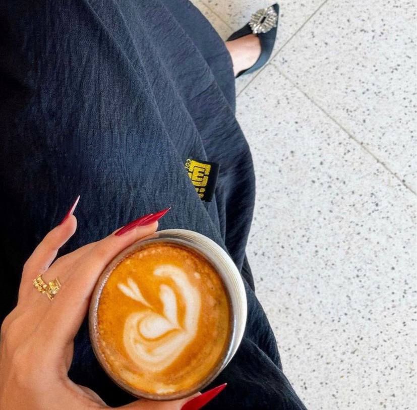 " عاشر الذي تَنهاهُّ مكانتك عن خَدشِ خاطرك، ومن يضع قيمتك دائمًا حيث تُحِب " .

#خربشات_فتون