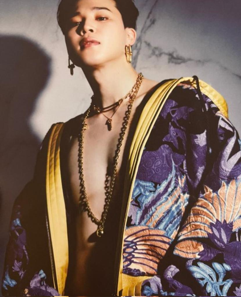 Rish97_BTS's tweet photo. This is insanity Park Jimin😍😘🤤💜 #BTS #JIMIN #BTSARMY #chapter2 #ParkJimin #BTSJIMN #WithYou https://t.co/r5saPHqv8G