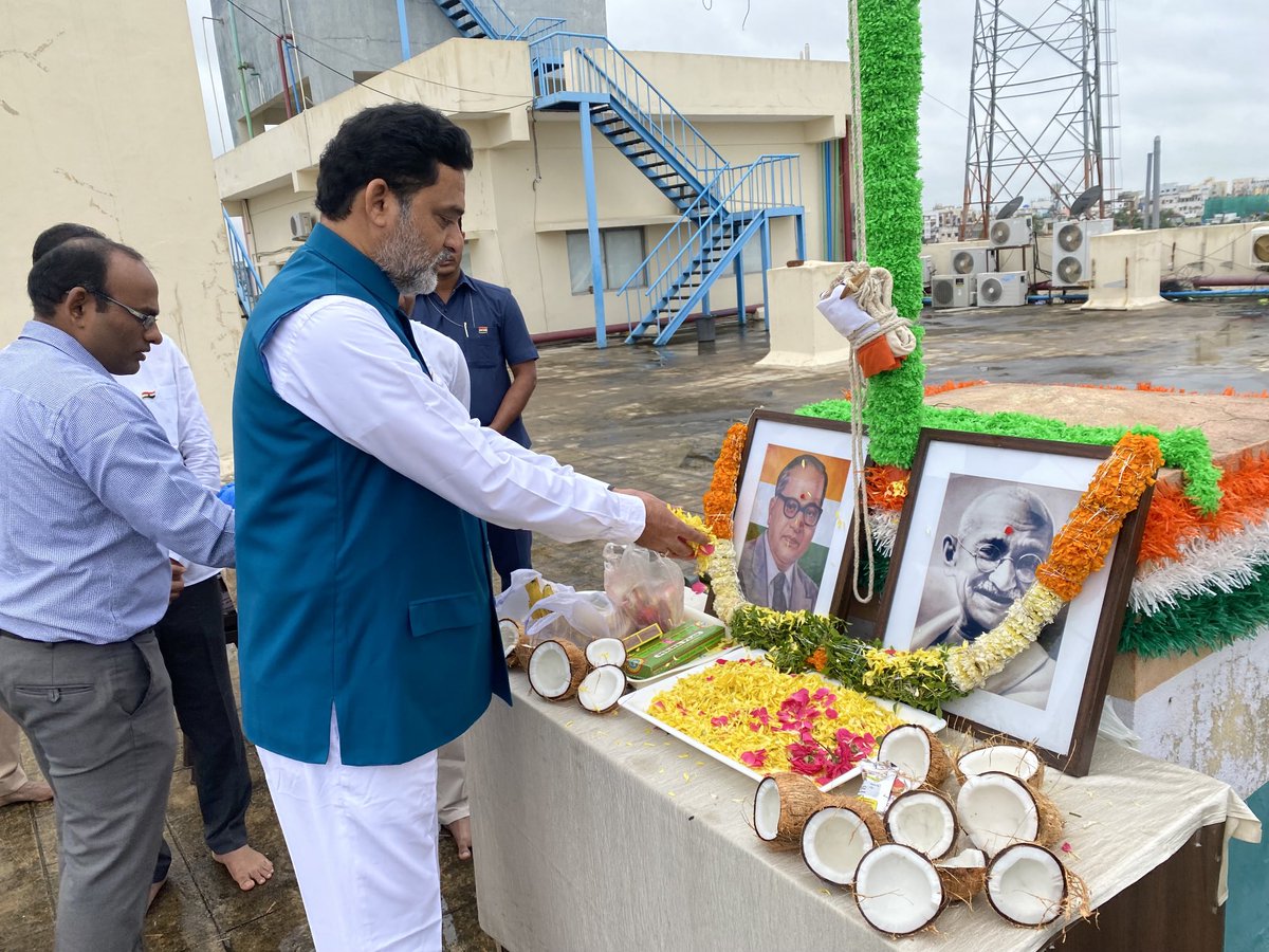 vkmrao41's tweet photo. 75th Independence Day at Bc commission office https://t.co/ulbhQ3Icdi