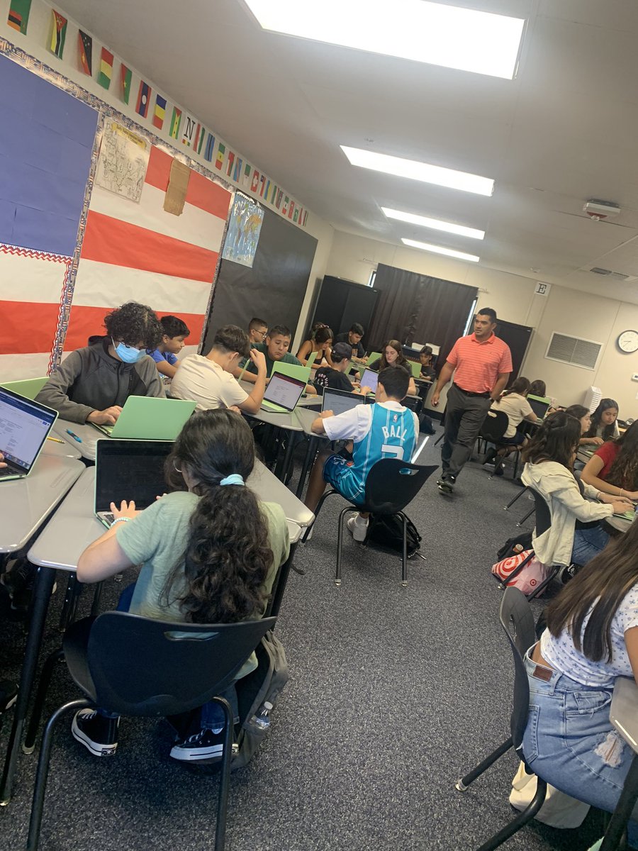 jenlsanders's tweet photo. Hearing the IB language during classroom visits is so exciting! Statements of Inquiry, Learner Profile traits, and key concepts… #ibmyp #sciajourney @SCIABEARS @IBinBSD @Ms_Lemus https://t.co/Ebp481uBu4