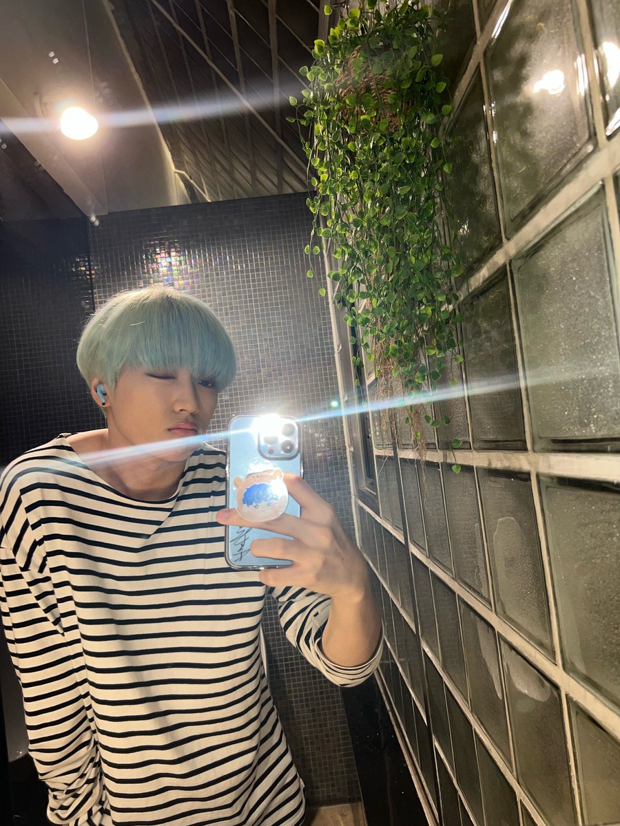 ArabArthur's tweet photo. آرثر⏐150822 ⇜ يونيفرس

⌁ 💨💨 https://t.co/TH7d2cKP9q
