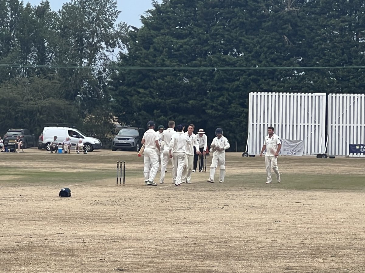 BedfordshireCCC's tweet photo. @joe_lowe97 claims the final wicket for @BedfordshireCCC 🆚@norfolkccc. To seal a win inside two days.
@NCCA_uk https://t.co/sorNmhBRYg