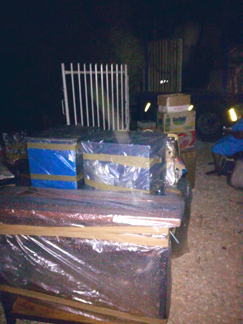 WilocateZM's tweet photo. Emergency relocation to Harare ๐ฟ๐ผ! Happy that we were able to pull this on off with zero notice, tautliner truck currently being loaded in preparation for the Wilocation tomorrow!
#Yourbestmove is with Wilocate, hire the proโs for those emergency relocations ๐๐ https://t.co/F24Sdraa6q