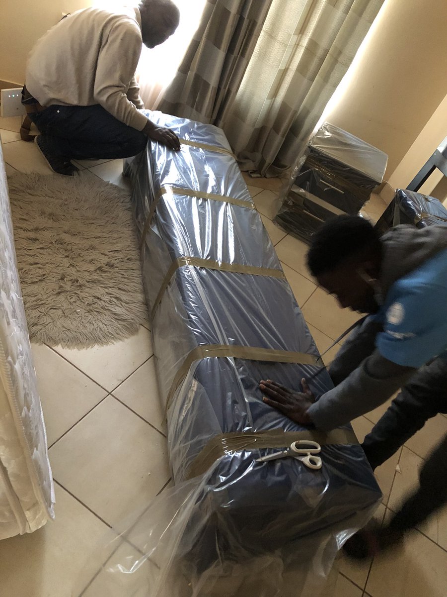 WilocateZM's tweet photo. Emergency relocation to Harare ๐ฟ๐ผ! Happy that we were able to pull this on off with zero notice, tautliner truck currently being loaded in preparation for the Wilocation tomorrow!
#Yourbestmove is with Wilocate, hire the proโs for those emergency relocations ๐๐ https://t.co/F24Sdraa6q