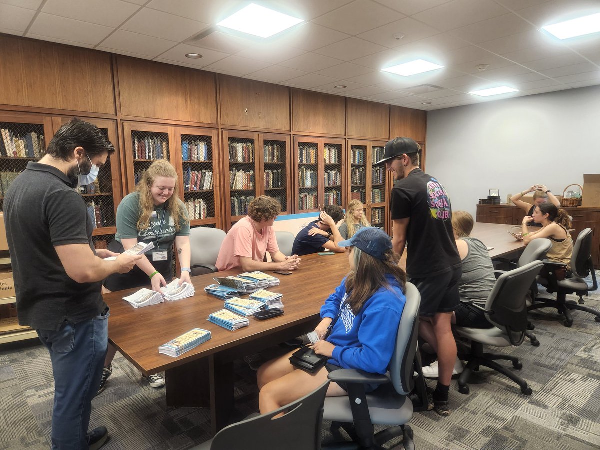 Welcome back, Lincoln Memorial University students! We were fortunate enough to have this year's incoming class of freshmen help us out around the Museum during Welcome Weekend on Friday! They aided us in organizing our collection and preparing for FolkFest.