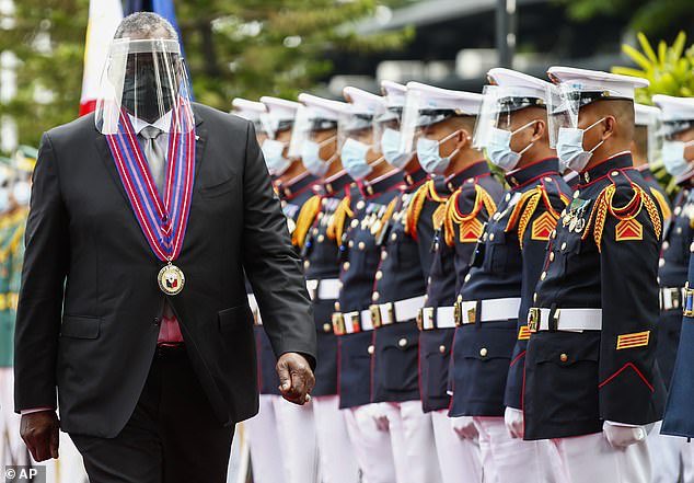 DrEliDavid's tweet photo. 🚨 Breaking: 4x vaccinated US Defense Secretary Lloyd Austin infected with Covid for the second time this year 🤡 https://t.co/FAoD4yi5lZ