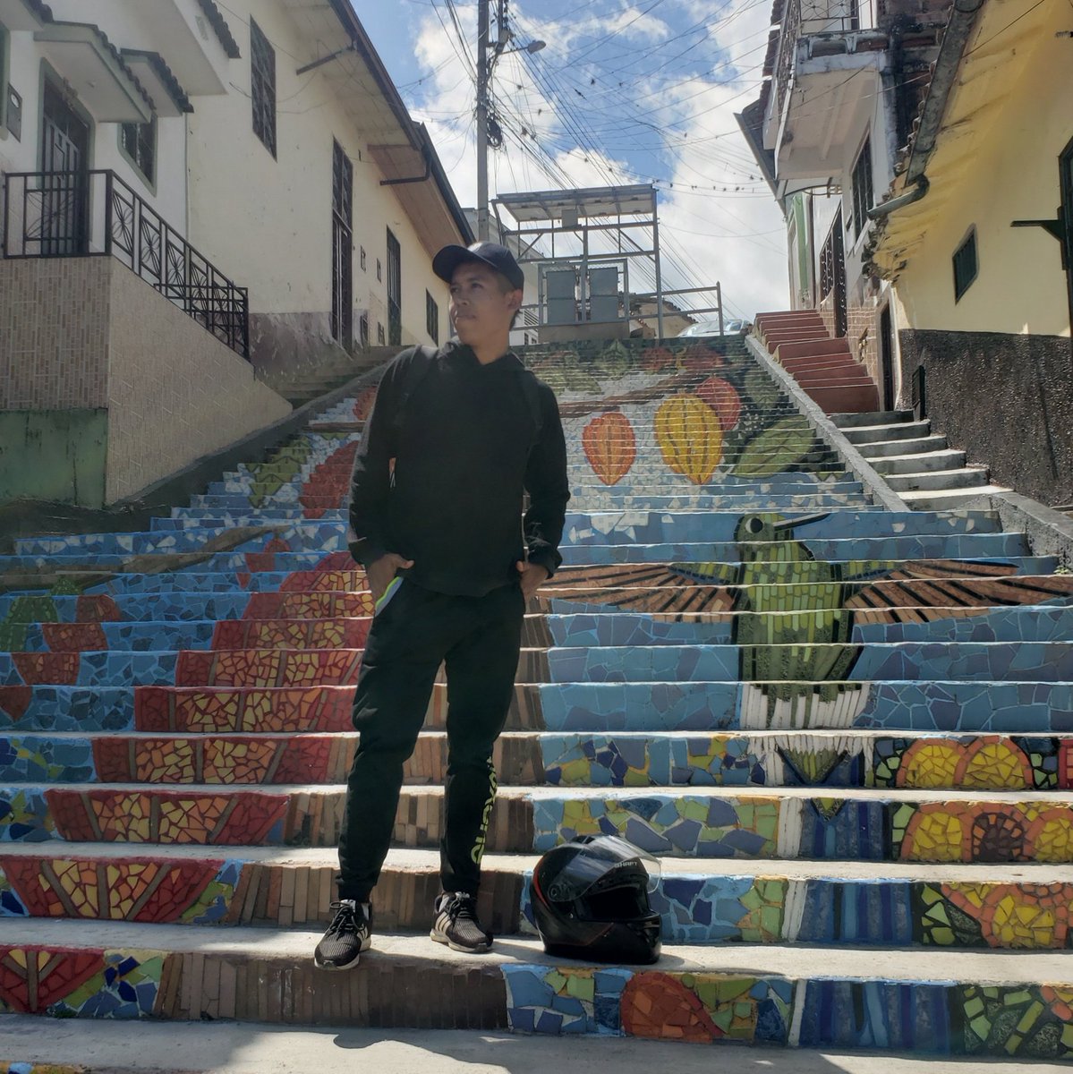EdwarOquend0's tweet photo. #NuevaFotoDePerfil https://t.co/TtMNDTknjD