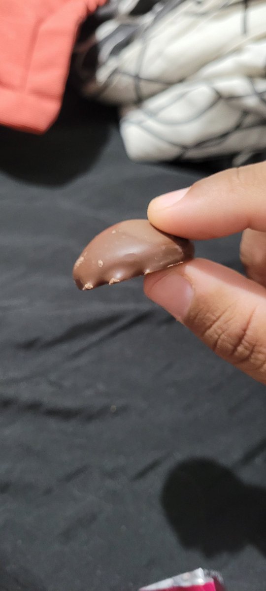 PriAdroxha's tweet photo. Olha que sorte, paguei por um sonho de valsa, e recebo um mini sonho de valsa ... é sério isso? Kkkkkkkk @Lacta #sonhodevalsa #lacta https://t.co/BmEcwCO0Ez
