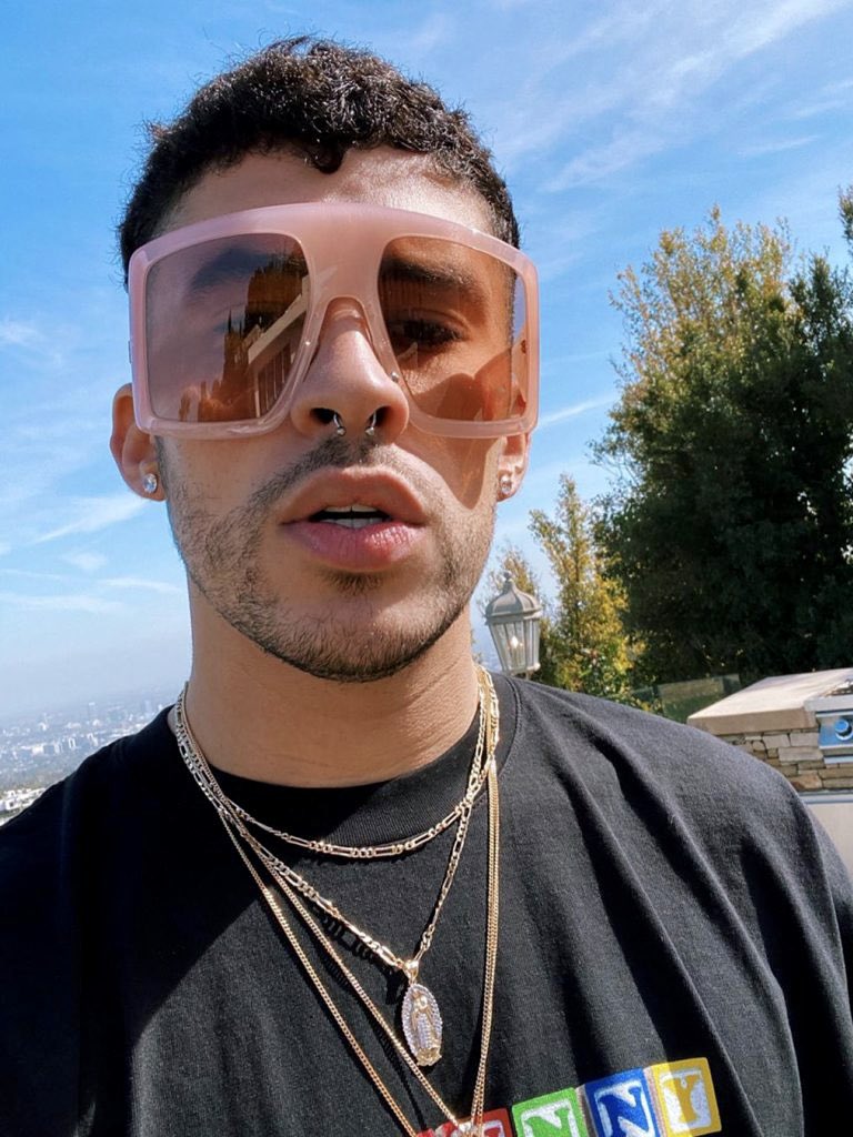 this bad bunny selfie