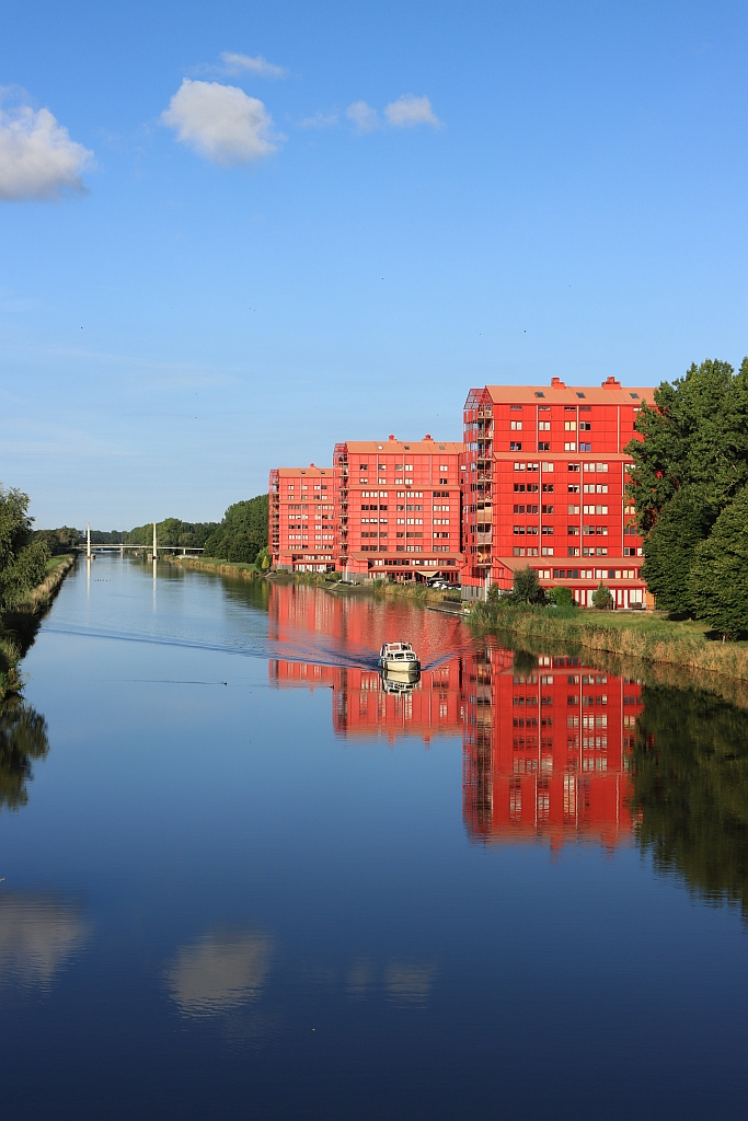 De Rode Donders #Almere #Flevoland #Nederland #GroetenUitHolland #Fotografie #Canon #EOS90D johnwitjes.nl/flevoland/de-r…. Stuur je mooiste Nederland foto naar <a href="/GroetUitHolland/">Groeten uit Holland</a>.