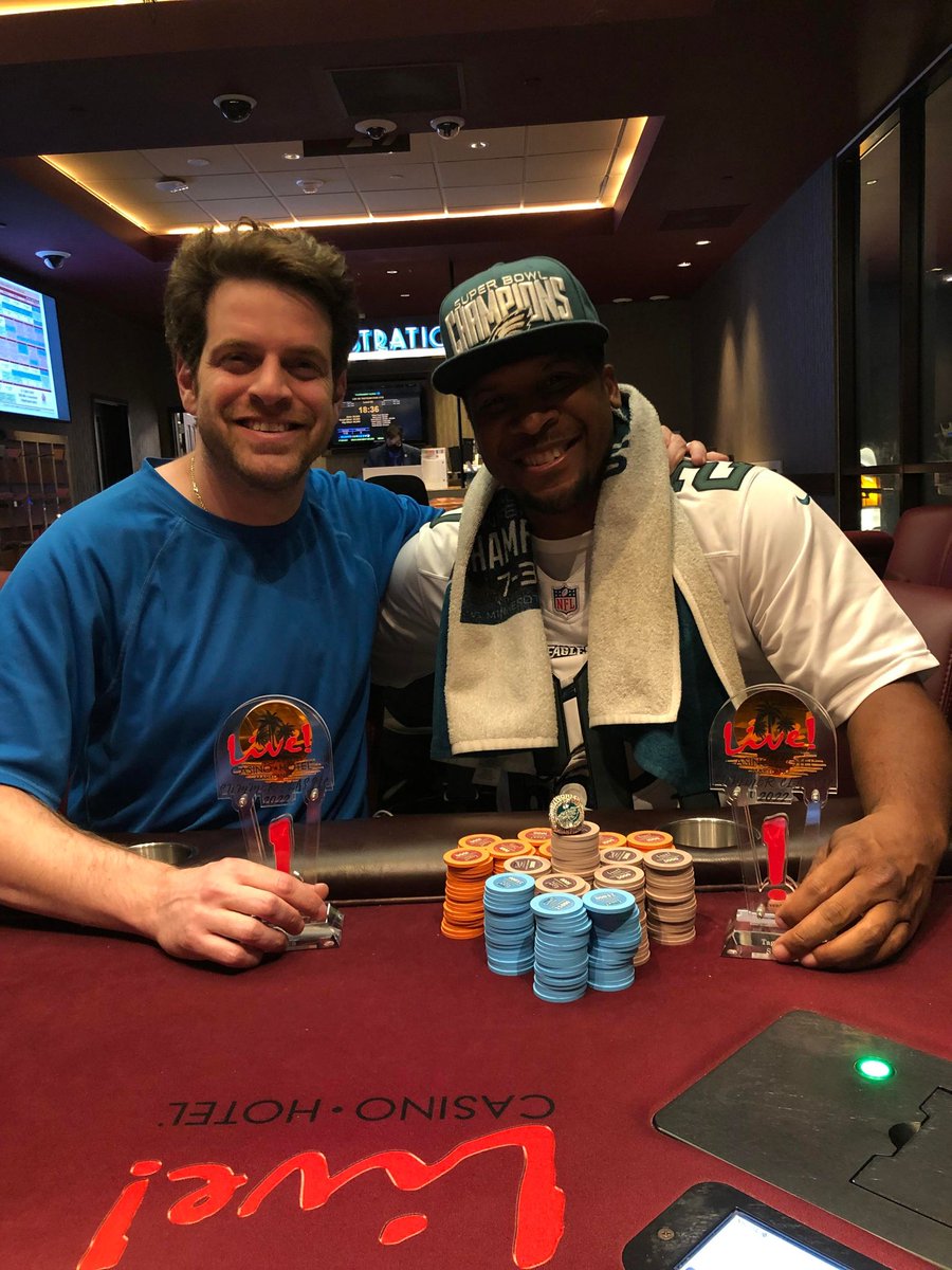 _ChrisMcCall_'s tweet photo. Congrats to @Mlerner11 &amp; @stephanjrceo for once again being the team to beat @LivePokerRoom in #LiveSummerClassic Event #8 #TagTeamSwitch taking home the trophy and $4,237ea!

118(~48Teams)🏃‍♂️🏃‍♀️
$23,954💰🏆
9hr🏃‍♀️⏳
Heads-Up🪓 https://t.co/Q3OkqEGqNo