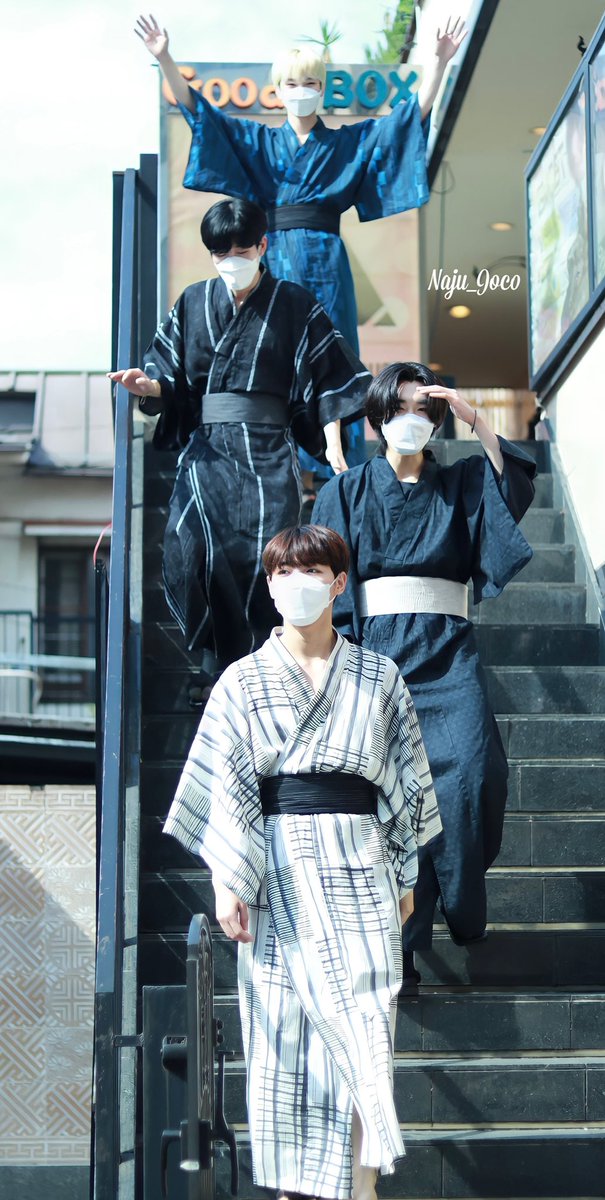 naizi_75's tweet photo. 2022/8/15
浴衣Dayサイン会
퇴근

#영화처럼 #LIKEAMOVIE #LAM
#도모 #DOMO #시류 #SIRYU
#민규 #MINGYU #조하 #JOHA
@LAM_twt https://t.co/ZgMKX957gQ