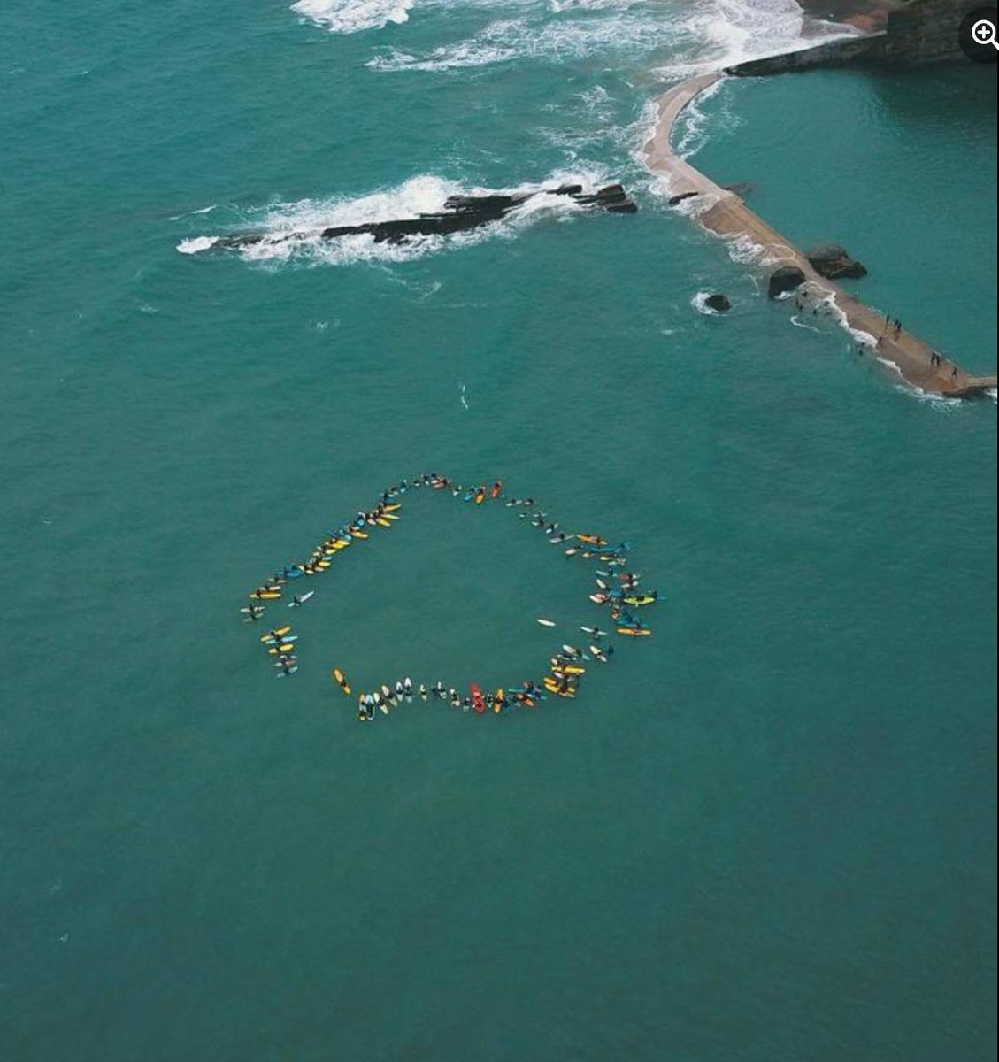 talanstrust's tweet photo. There will be a paddle out tonight at Summerleaze Beach at 7:30.

Everybody is welcome to come and remember Talan in the place he will always be.

#Bude #Cornwall #ChidlhoodCancer #TalansTrust https://t.co/alNP4pNdMc