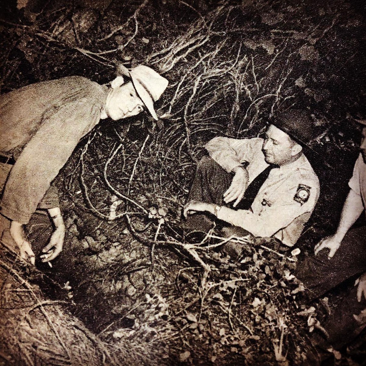 southfriedtruth's tweet photo. Ep160: Coweta County Justice—available everywhere 📸: well on Wallace property, Sheriff Lamar Potts, Wallace—Julia Turner & son outside of court, Mayhaley Lancaster
#kidnapping #murder #corpusdelicti #CowetaCounty #MeriwetherCounty #georgia #moonshine #southernfriedtruecrime https://t.co/ZTBfd2HEME