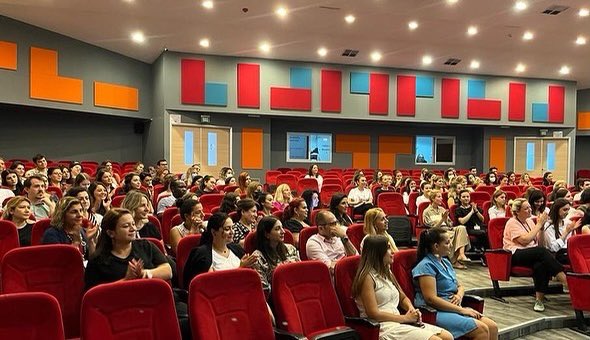 camlicabhcklj's tweet photo. Okul Müdürümüzün açılış konuşmasıyla başlayan genel kurul toplatımız tüm eğitim kadromuzun katılımıyla gerçekleşti. 2022 - 2023 eğitim öğretim yıl��na güçlü ekimizle hazırız. Yeni dönemin sağlıklı, mutlu  ve başarılı geçmesini dileriz. https://t.co/MCt7Y5sO4L