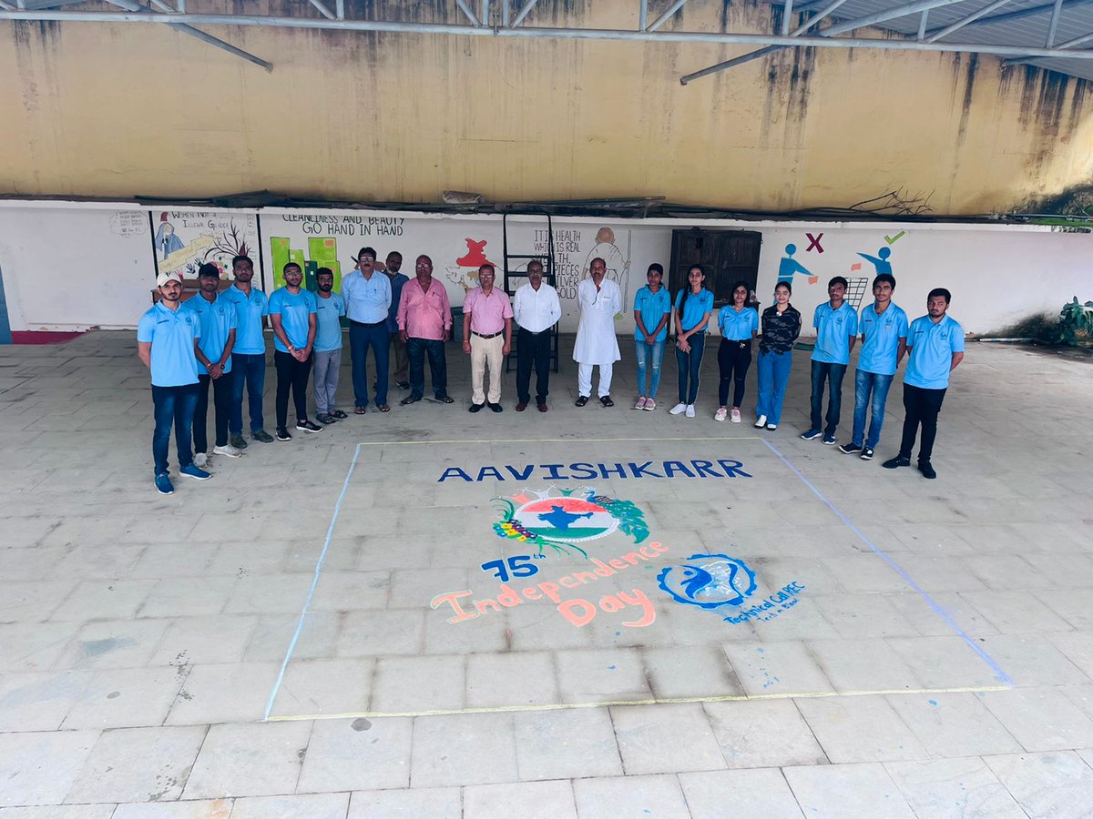 tech_rec_'s tweet photo. #TECH_REC
#AAVISHKARR
#AAZADI_KA_AMRIT_MAHOTSAV

The Technical Cell contributed its small part on to make the substantial festival of nation more nationalist through the colors of "Rangoli".

Aavishkarr wishes everyone, a very happy "76th Independence Day!" https://t.co/NN3ihOrw7W
