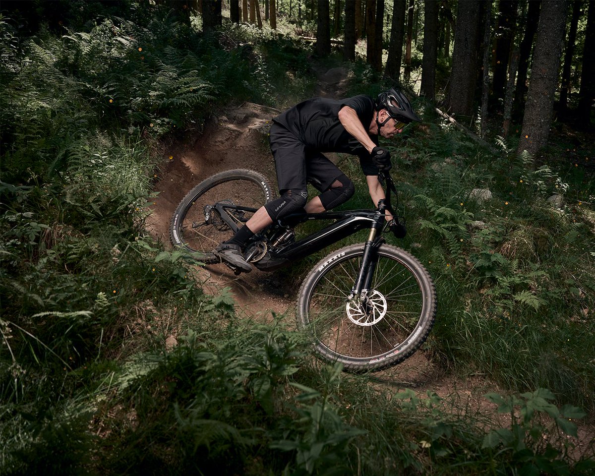 ridegiantbikes's tweet photo. The new limited-edition, high-performance Trance X Advanced E+ LTD gives riders the power to conquer any terrain, from big mountain adventures to everyday trail rides, with absolute confidence and fun.
Learn more → https://t.co/ZRTvqlI6Rg
#TrailPower #RideUnleashed https://t.co/MqXJGLSsU6