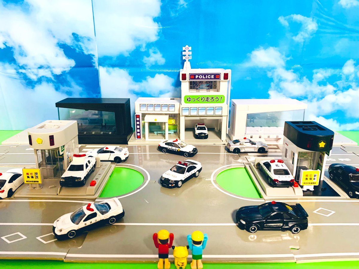 【警察24時】
トミプラタウン
中央警察署、
高速機動隊。
緊急出動囧
#トミカ
#TOMICA
#警察
#POLICE
