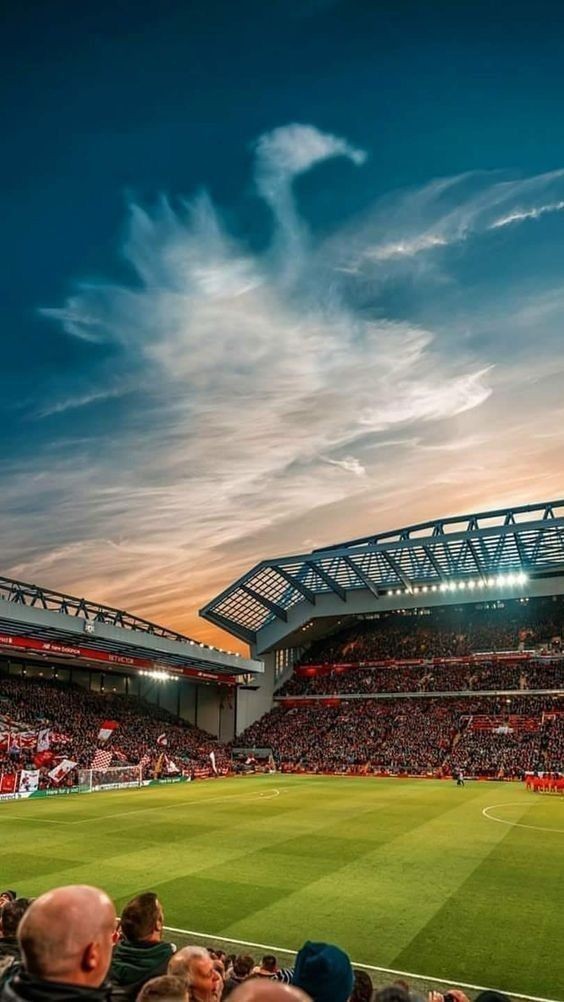CP019's tweet image. Happy match day Reds. Anticipating exciting game. Lets get 3 point.🔴💪👍 @LFC #YNWA #LFC #LIVCRY