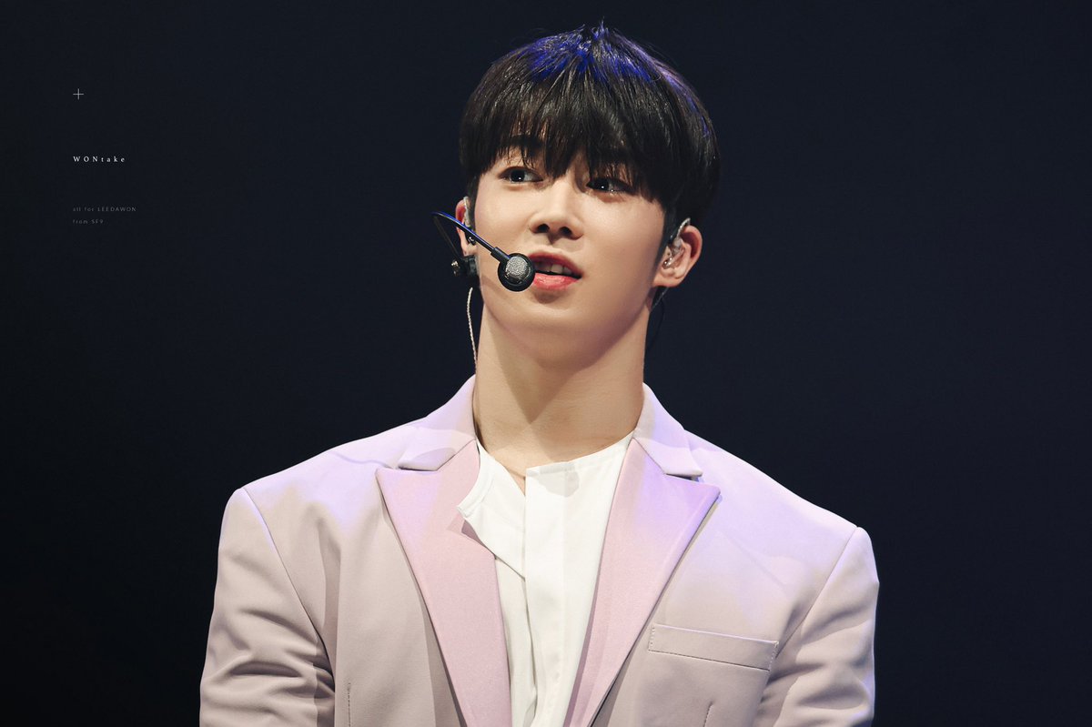 wontake0724's tweet photo. 220813 HallyuPopFest

#다원 #Dawon #이상혁
#에스에프나인      #SF9     
#THEWAVEOF9      #SCREAM #스크림 https://t.co/JsixSARlIm