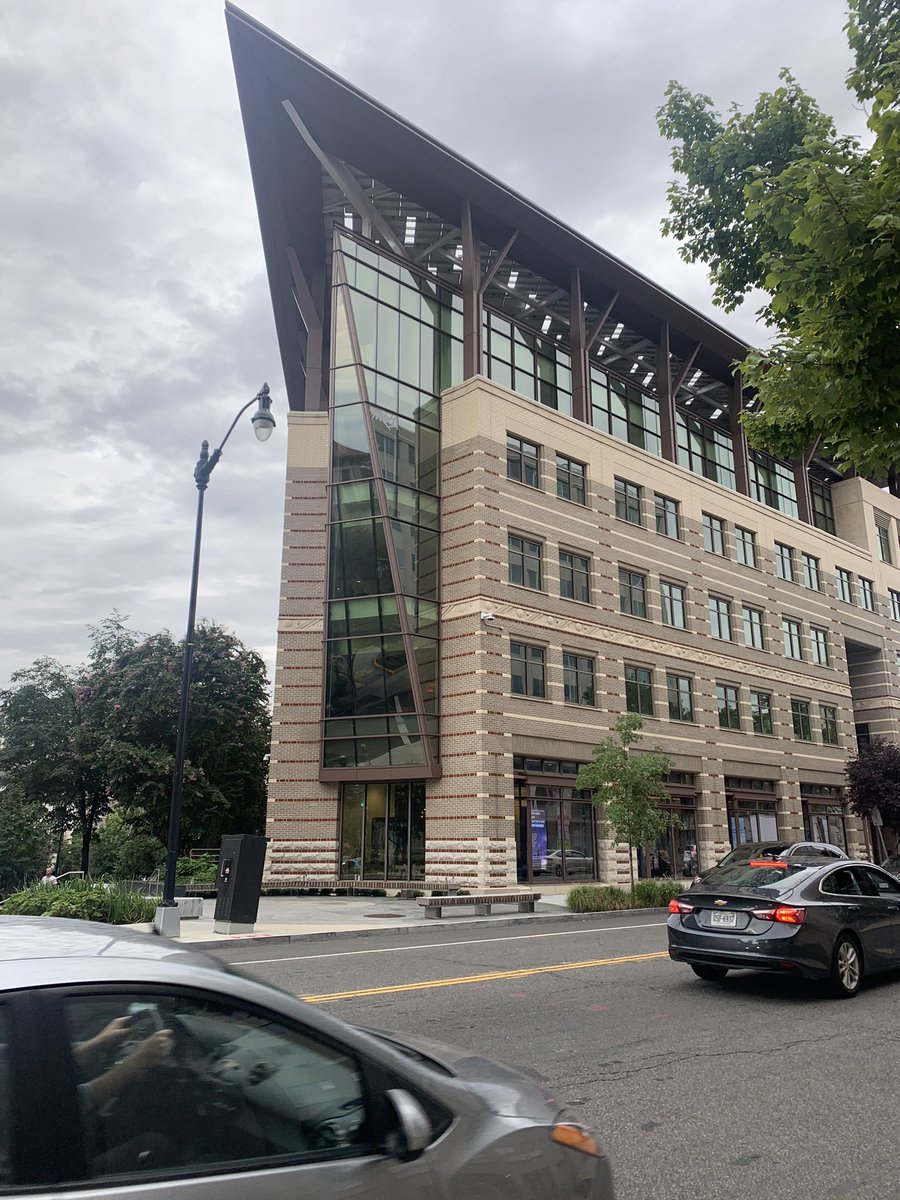 SriparnaSaha_20's tweet photo. Looking forward learning more about “Justice in geoscience as a living concept and reimagining the conference experience” @theAGU #chapmanconference #education #justiceingeosciences #leadership https://t.co/vkjG54ckPb
