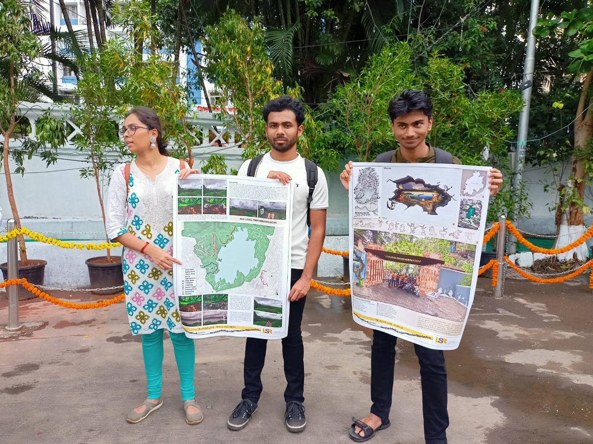 haripriya_29's tweet photo. Informing the community of the work and inspiring people to do their part in spreading awareness at Chetna Circle.
#MissionAmritSarovar
#AICTE
#LSRSoA
#Viharlake
#Lakeconservation
#Socialawareness https://t.co/Sm7kuxhiV7
