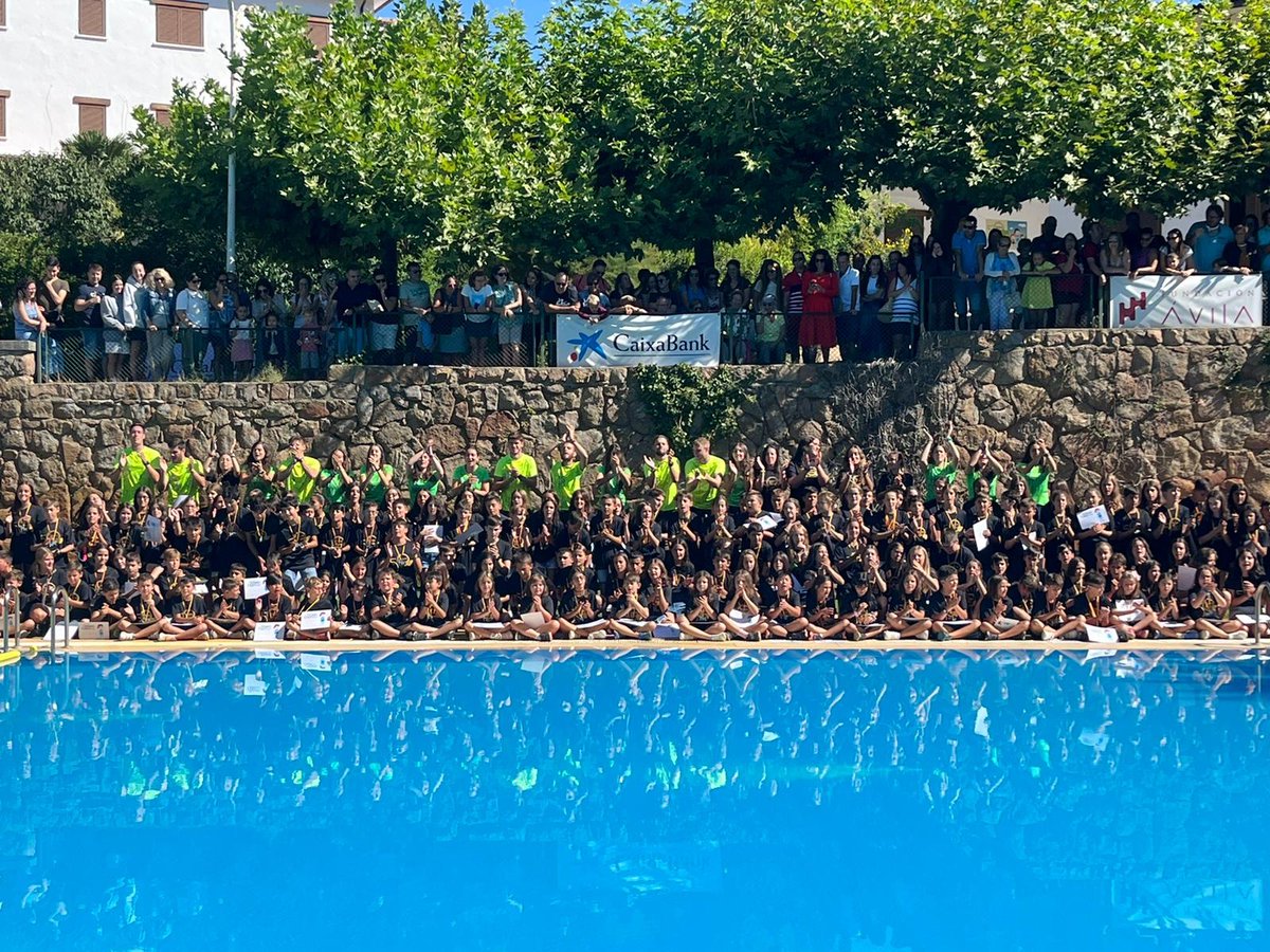VeneroClaro's tweet photo. 👉 Ayer fue el último día del X Campamento @caixabank-Venero Claro y toca despedirnos de él  hasta el año que viene 👋🏻🥺

Esperamos que tod@s hayáis disfrutado tanto como nosotros 😍

#VeneroClaro #Veneroclaro50aniversario #Campamento https://t.co/iaHuy8djQe