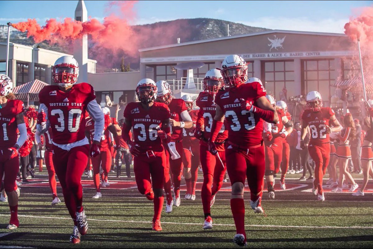 aellis_17's tweet photo. Beyond blessed to have earned a division one offer to Southern Utah University!❤️🤍#AGTG 
@delanefitz @coachroberson42 https://t.co/auweNsIRh3